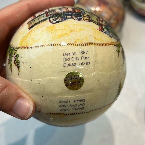 Vtg Old City Park Dallas Tx Ornaments Heritage Memory Balls Set 1980-84, 86 Chri - Picture 5 of 11